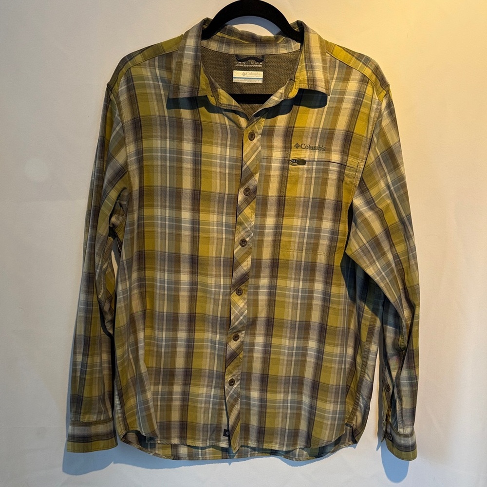 COLUMBIA YELLOW AND GRAY PLAID BUTTON DOWN